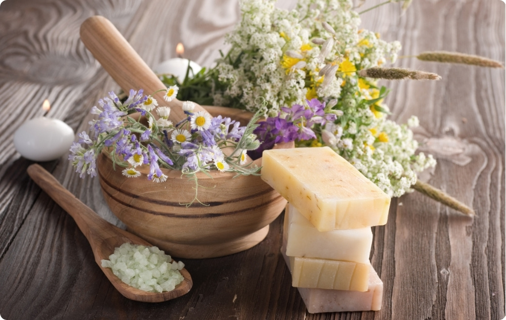 Kaip žolelių vonia odos ir galvos odos įtampai malšinti