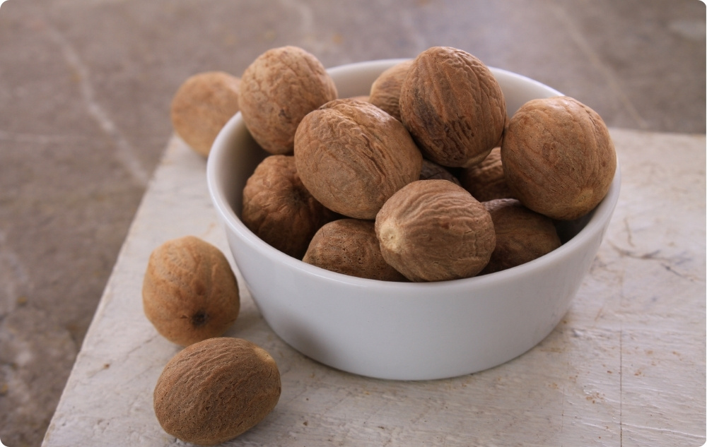 Kuo padeda muskato Riešutų Eterinis aliejus?